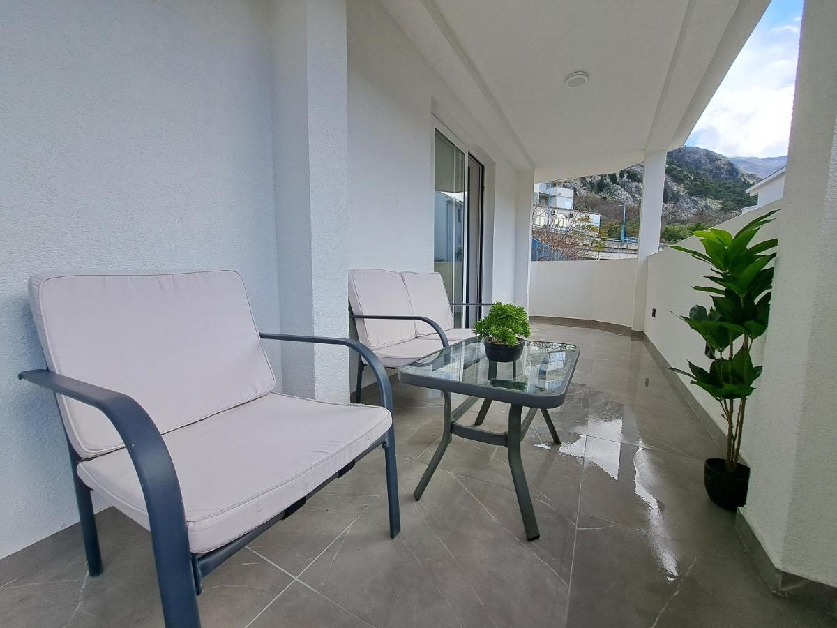 Paun Apartment Kotor Exterior photo